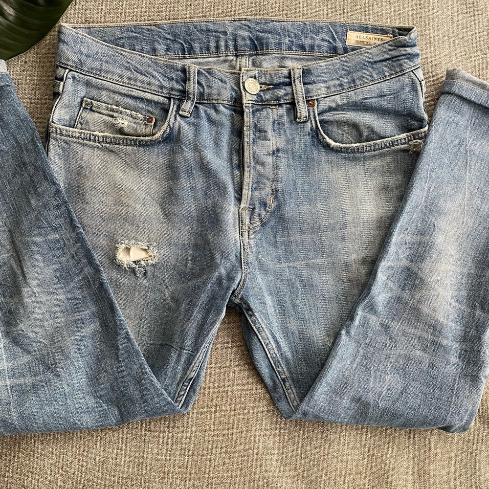 [SOLD] ALLSAINTS Jeans - Cigarette - Button fly - Distressed blue denim.